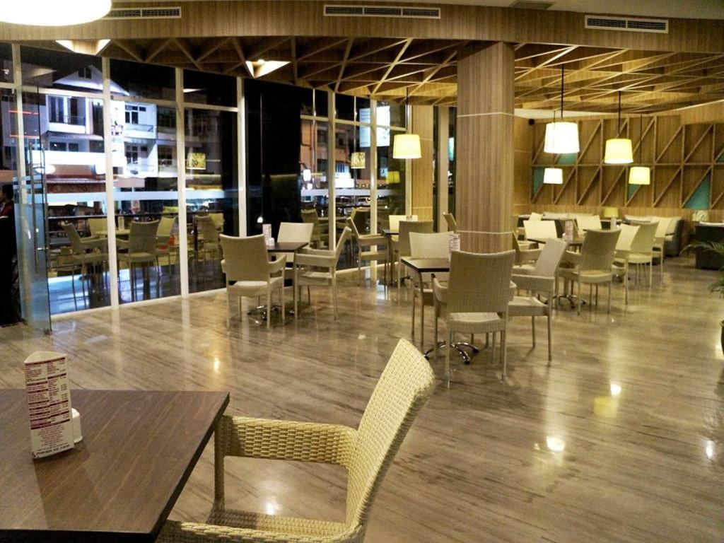 Orchardz Hotel Gajah Mada Pontianak Zewnętrze zdjęcie