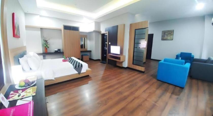 Orchardz Hotel Gajah Mada Pontianak Zewnętrze zdjęcie
