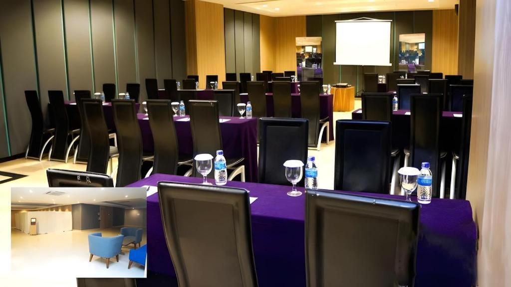 Orchardz Hotel Gajah Mada Pontianak Zewnętrze zdjęcie