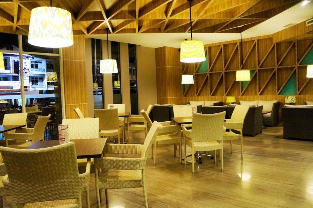 Orchardz Hotel Gajah Mada Pontianak Zewnętrze zdjęcie
